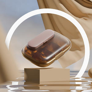 Pilulier magnétique portable à 4 compartiments, mini-boîte à médicaments pour usage quotidien avec fermeture à couvercle et design compact - Product Image 1