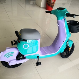 Scooter électrique partagé à suivi GPS avec affichage LED et gestion de flotte Motos électriques - Product Image 1