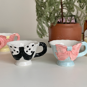 Tasse à thé en céramique en forme de cœur, style coréen Ins, motif Hepburn blanc, nœud noir, charmante tasse de fête pour fille, tasse à thé tridimensionnelle avec soucoupe - Product Image 6