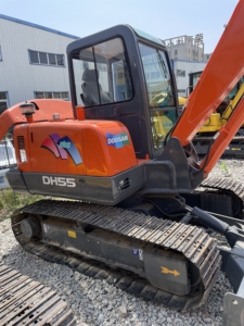รถขุด Doosan 55 Dh55 มือสอง เครื่องจักรก่อสร้างมือสอง รถขุดมือสอง 6 ตัน 5 ตัน รถขุดขนาดเล็ก ของแท้จากเกาหลี มีสินค้าในสต็อก Daewoo - Product Image 2