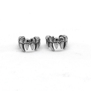 Yunnique – boucles d'oreilles en forme de dents de loup, en acier titane, bijoux à la mode pour hommes et femmes, accessoires - Product Image 1
