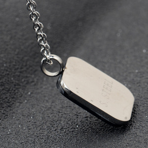 Collier pendentif en acier inoxydable Yin Yang noir et blanc géométrique pour femmes, à porter au quotidien - Product Image 5