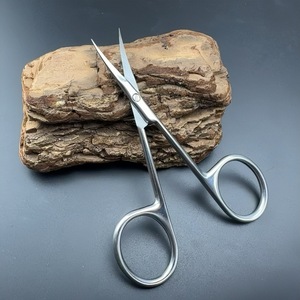 Tijeras profesionales para cutículas con logotipo personalizado, tijera de manicura, cortador curvo de acero inoxidable para cutículas - Product Image 2