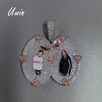 UWIN Pendentif photo personnalisé entièrement serti de pierres, médaillon double photo bicolore avec décoration fleur rose et colombe de la paix, pour couple, nouveau collier Rema