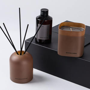 Parfum élevé personnalisé pour ensemble de diffuseur de roseaux Bouteille en verre de parfum pour usage domestique comprenant un cadeau de Noël et de Pâques haut de gamme Diwal - Product Image 5