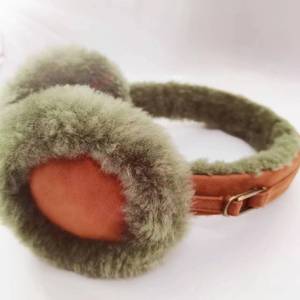 Paraorecchie in Pelle di Pecora Morbidi e Caldi per Ragazze, Personalizzabili, in Tessuto Scamosciato, per l'Inverno e l'Esterno - Product Image 5