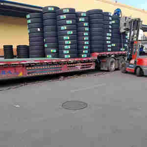 Pneus de camion 8.25R16-16PR caoutchouc de conception radiale toutes positions matériau de haute qualité Tubeless pour tout-terrain - Product Image 2