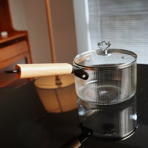 Ensemble de marmites en verre résistant à la chaleur à double poignée avec couvercle pour la cuisson et la cuisson lente - Product Image 6