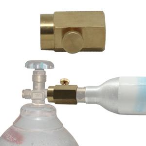 Deux Différents Modèles CO2 Adaptateur pour Remplissage <span class=keywords><strong>Soda</strong></span> Pétillant Jet D'eau <span class=keywords><strong>Soda</strong></span> Club cartouches - Product Image 6