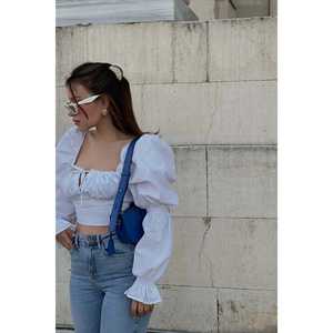 Débardeur court blanc respirant en popeline avec col à nœud, décorations en dentelle et plumes, taille XS, vêtement décontracté sexy en crochet avec boutons - Product Image 2