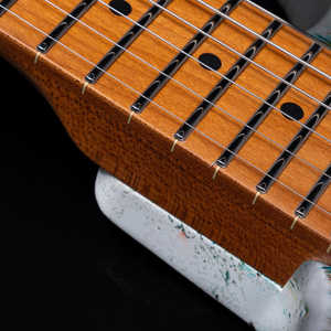 กีตาร์ไฟฟ้า Eart งานศิลปะเคลือบเงาแบบจีน รุ่น CLA-10XL-GD - Product Image 5