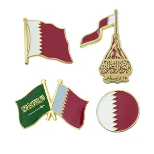 Wholesale Custom Gold Metal Country Double Flag Oman Map Qatar Lapel Pin Brooches National Day Gifts Enamel Magnetic Badge