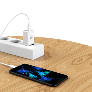 Profitez de l'adaptateur réseau USB 2x5V/2.4A 2 ports USB adaptateur de charge 2x5V/2.4A chargeur portable pour téléphone - Product Image 3