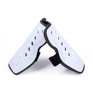 Hot <span class=keywords><strong>Sale</strong></span> 2 Pack Soccer Shin Pads, Perforated Breathable & Protective Gear <span class=keywords><strong>Kids</strong></span> Soccer Shin Guards <span class=keywords><strong>Board</strong></span> - Product Image 4