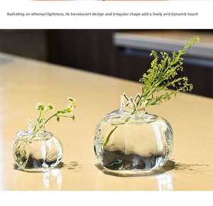 Vaso a Forma di Melagrana in Vetro Rosso Stile Cinese, Realizzato a Mano, Lussuoso Design Neoclassico per Fiori Idroponici - Product Image 6
