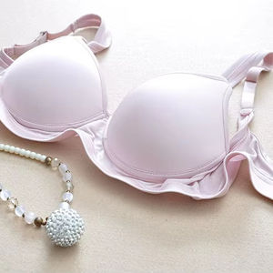 Arin Femmes Incroyable Nude Feel Pure Silk Bra Femmes Confortable Respirant Sans Couture 100% Silk Top Light Silk Bra - Product Image 1