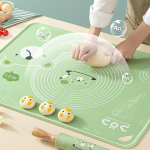 Tapis de pétrissage en silicone alimentaire sans BPA, épaissi, antidérapant, antiadhésif, écologique, motif ours vert, pour <span class=keywords><strong>pâtisserie</strong></span> maison - Product Image 4