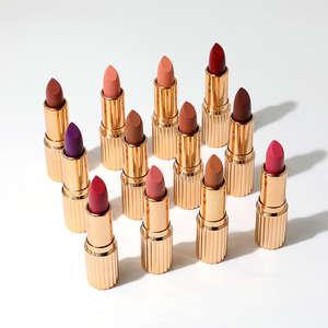 Vente en gros de rouge à lèvres en velours solide, fournisseur de rouge à lèvres personnalisé avec étiquette privée, rouge à lèvres mat crémeux vegan longue tenue, haute pigmentation, imperméable - Product Image 2