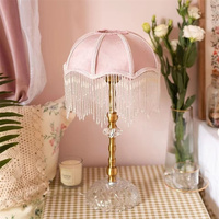 Lampe de table verte française, style rétro américain, pour salon, chambre, villa, pastoral européen, avec pompons créatifs, lampe de bureau