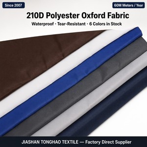 Tissu Oxford en polyester 210D imperméable avec revêtement PU pour sacs, tentes et housses d'extérieur - Product Image 2