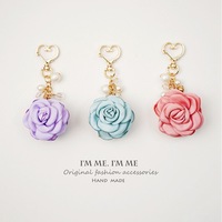 Porte-clés de voiture Camélia de luxe, collection exquise, tendance, pendentif de sac à dos fleur mignon, accessoire personnalisé