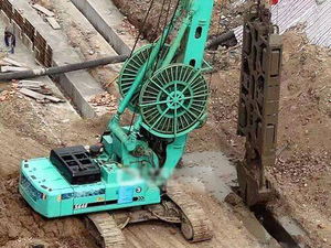 Machinerie de forage à faible consommation, pelle à diaphragme SG70 de 90 m de profondeur pour murs de coupure de fondations de barrages - Product Image 5