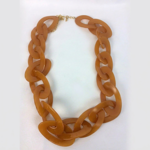Collar de Resina para Mujer de MN EXPORTS, Hecho a Mano con Cuentas de Resina, Tema Cristiano para Fiestas y Bodas, Venta al Por Mayor en Uttar Pradesh - Product Image 1