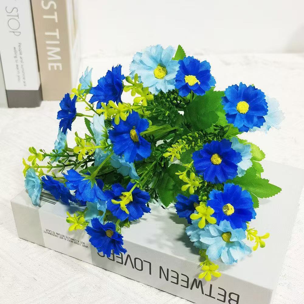 สีน้ำเงินเข้ม + สีฟ้าทะเลสาบ