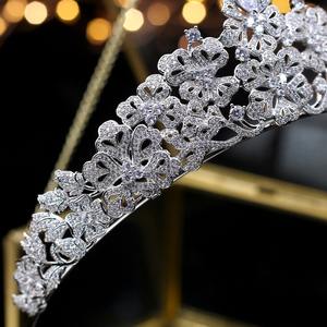 Diadèmes scintillants en zircon cubique blanc, couronnes élégantes, accessoires de cheveux floraux pour mariage, bijoux cadeaux pour mariées et demoiselles <span class=keywords><strong>d</strong></span>'<span class=keywords><strong>honneur</strong></span> - Product Image 4