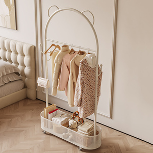 Venta <span class=keywords><strong>al</strong></span> <span class=keywords><strong>por</strong></span> <span class=keywords><strong>mayor</strong></span> directa <span class=keywords><strong>de</strong></span> fábrica: Percheros modernos <span class=keywords><strong>de</strong></span> acero con ruedas para fácil instalación en dormitorios, salas <span class=keywords><strong>de</strong></span> estar, gimnasios, hoteles y baños. - Product Image 1