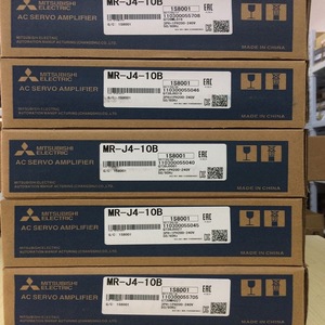 Controlador de Servomotor Mitsubishi Electric Mr-J4-700A Trifásico 200-240V 50/60Hz para Servomotores - Product Image 1