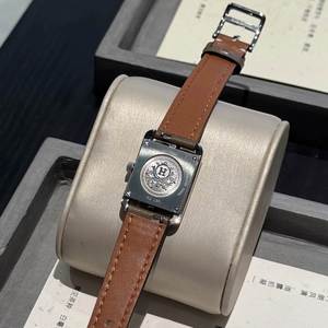 H Brand New Women's Fashion <b>Watch</b> Square Dial Rectangle Stainless Steel <b>Case</b> Back Simple Sport Crystal Custom Stainless Steel - Product Image 5
