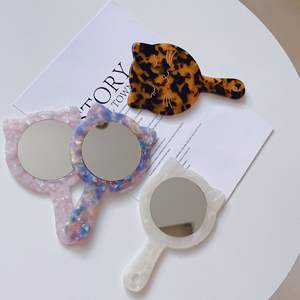 Dowell กระจกแต่งหน้าด้านเดียวแบบย้อนยุคกระจกแต่งหน้าอะซิเตทรูปหัวใจสำหรับการเดินทาง - Product Image 2