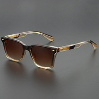 Vente en gros de lunettes de soleil luxueuses, élégantes, classiques et à monture carrée en PC pour l'extérieur, beige, orange, confortables, à la mode