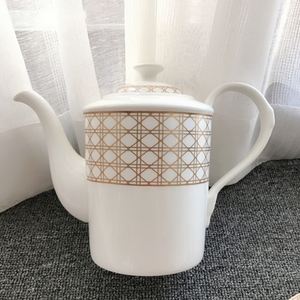 Juego de Té y Café de Porcelana Fina Blanca con Diseño Diagonal Nórdico de Lujo, 15 Piezas, Regalo de Lujo - Product Image 2