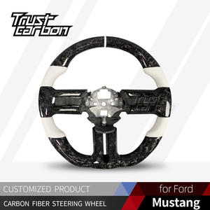 Volant en fibre de carbone forgé sur mesure pour <span class=keywords><strong>Ford</strong></span> <span class=keywords><strong>Mustang</strong></span> S197 2005-2014 GT Premium Coupé <span class=keywords><strong>Cabriolet</strong></span> 500KR Shelby Super Snake - Product Image 2