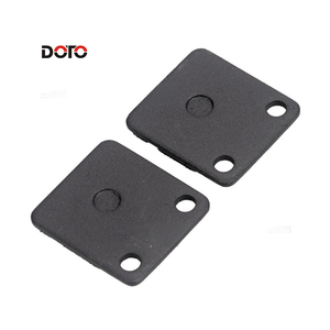 Off Road Motocicleta ATV <span class=keywords><strong>Cuatro</strong></span> <span class=keywords><strong>ruedas</strong></span> Beach Go Kart Adecuado para <span class=keywords><strong>Honda</strong></span> 145 50CC-250C Pastillas de freno Pastillas de fricción - Product Image 2