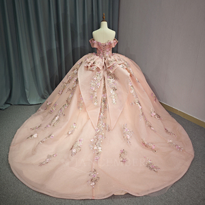 5764 Hermosos Vestidos de Fiesta de Graduación con Flores Rosadas y Escote Corazón - Product Image 4