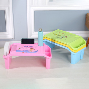 Mesa de estudio de plástico para niños, mesa pequeña de plástico PVC con ranura para tarjeta de ordenador y portavasos - Product Image 5