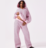 Set Hoodie dan Celana Jogger Wanita dengan Motif Polka Dot Pink Kustom, Bahan Campuran Katun Berlapis Fleece Premium yang Ramah Lingkungan, dan Potongan Santai.