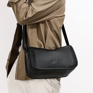 Bolsa de Gimnasio de Gran Capacidad para <span class=keywords><strong>Hombre</strong></span>, de Cuero Vacuno Suave y Ligero, Mochila Deportiva para Viajes Cortos - Product Image 1