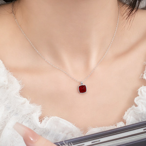 Collier pendentif minimaliste carré en pierre précieuse colorée, argent sterling 925, bijoux en pierre naturelle de 8 mm, vente en gros - Product Image 4