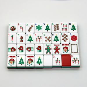 Juego de Mahjong de Plástico Rojo de Lujo Moderno, en Oferta, con Fichas Acrílicas Grabadas de Cuatro Capas en Estilo Navideño para Póker - Product Image 3