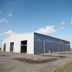 Op Maat Gemaakte Moderne Geprefabriceerde Lichtmetalen Stalen Lasbouw Werkplaats Met Sandwichwand & Dakpaneel - Product Image 2