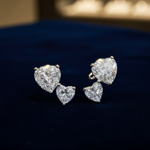 E2687 Orecchini con Diamanti Taglio Cuore in Oro Bianco, Gioielli Classici con Diamanti Naturali per Donna - Product Image 2