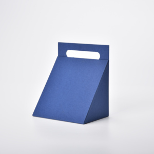 Cajas rígidas portátiles magnéticas personalizadas Juegos de maquillaje de lápiz labial Cinta triangular Caja de regalo cosmética con asa - Product Image 6