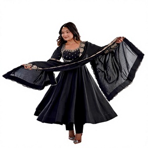 Elegante Conjunto de Tres Piezas de Diseño Anarkali con Bordado de Seda Romana y Lentejuelas para Vestido y Pantalón con Dupatta Elástica hasta el Suelo - Product Image 1
