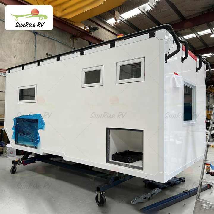 Unimog Expedition Truck Camper - off-Road Long Bed Camper