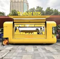 Chariot de cuisine thaïlandaise avec station de cuisson wok, spécialités asiatiques simples pour service de bazar nocturne