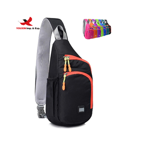 Nueva llegada, bolso de pecho unisex con doble cremallera, bolso cruzado de nailon a la moda. - Product Image 1